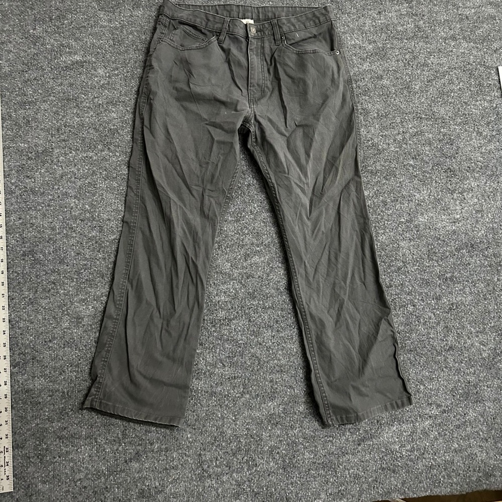 Magellan Pants Mens 34x30 Gray Canvas Workwear Stain Release Straight Leg